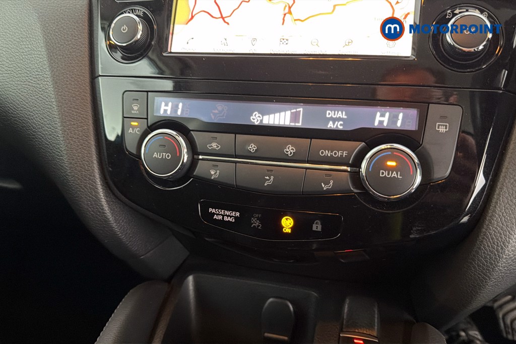 Nissan Qashqai Acenta Premium Manual Diesel SUV - Stock Number (1654916) - 12th supplementary image