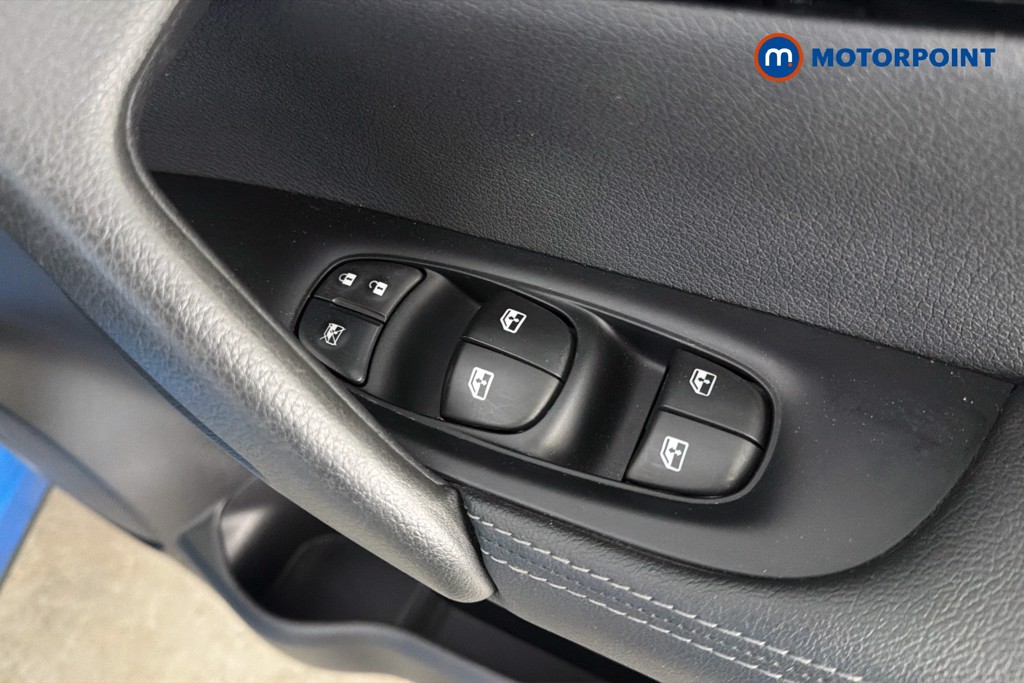 Nissan Qashqai Acenta Premium Manual Diesel SUV - Stock Number (1654916) - 20th supplementary image