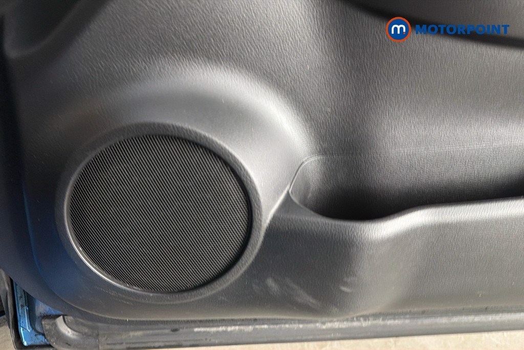 Nissan Qashqai Acenta Premium Manual Diesel SUV - Stock Number (1654916) - 21st supplementary image
