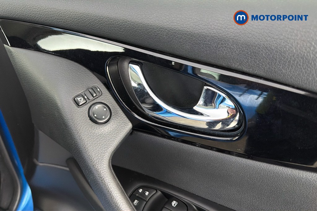 Nissan Qashqai Acenta Premium Manual Diesel SUV - Stock Number (1654916) - 42nd supplementary image