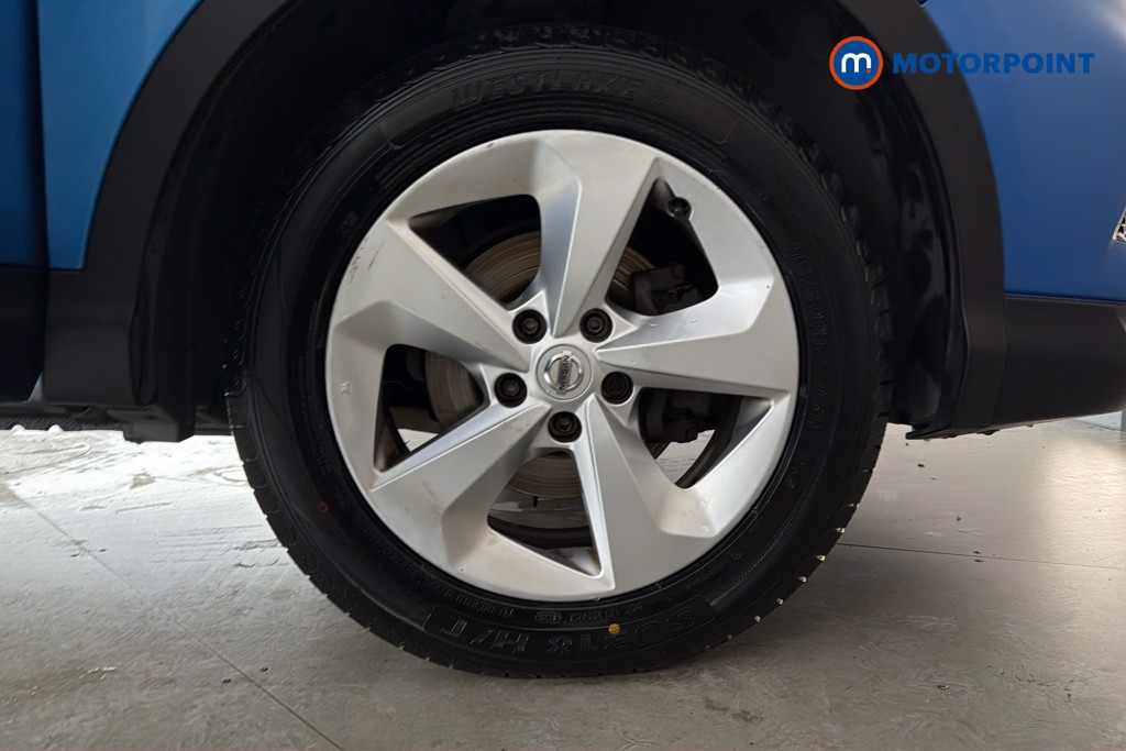 Nissan Qashqai Acenta Premium Manual Diesel SUV - Stock Number (1654916) - 50th supplementary image