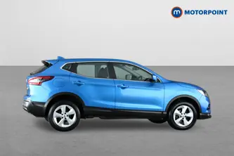 Nissan Qashqai Acenta Premium Manual Diesel SUV - Stock Number (1654916) - Drivers side