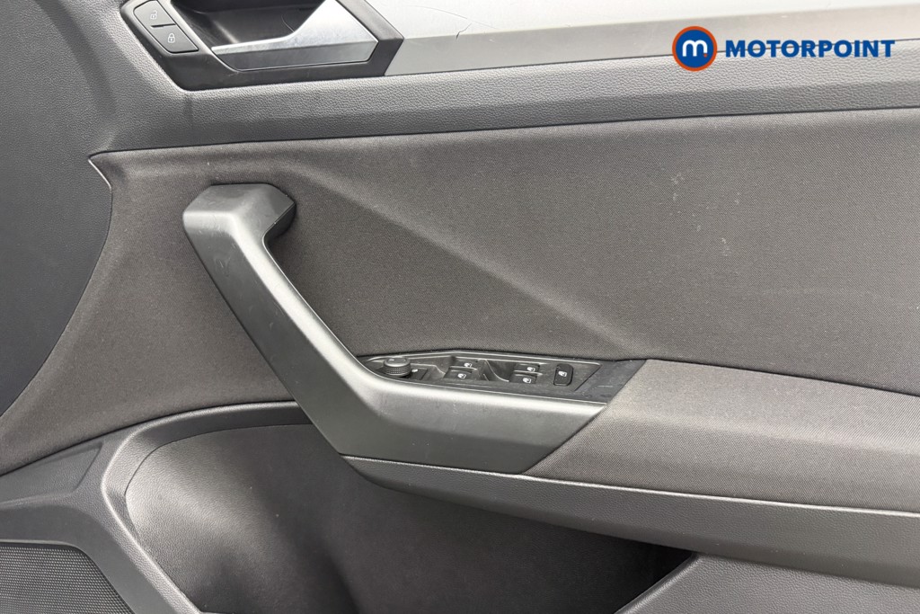 Volkswagen T-Roc Match Manual Petrol SUV - Stock Number (1655551) - 17th supplementary image