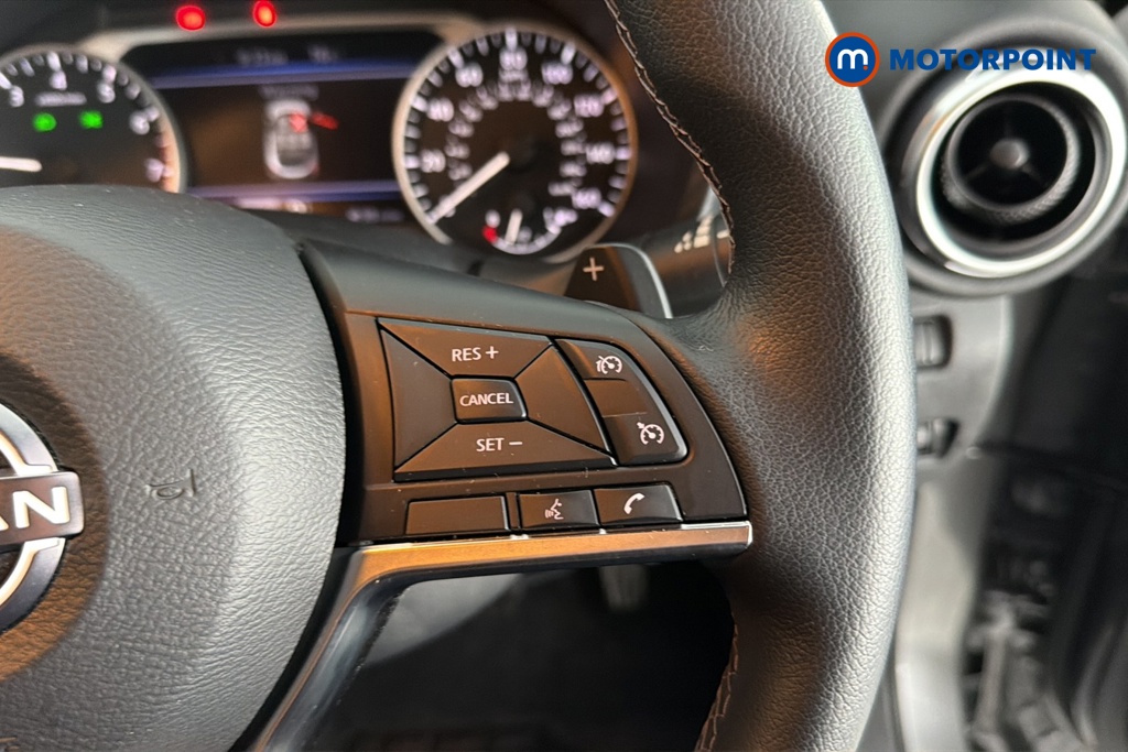 Nissan Juke N-Connecta Automatic Petrol SUV - Stock Number (1655885) - 3rd supplementary image