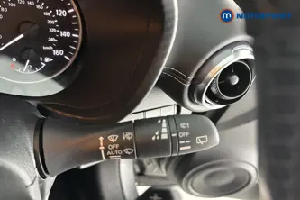Nissan Juke N-Connecta Automatic Petrol SUV - Stock Number (1655885) - 6th supplementary image