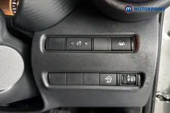 Nissan Juke N-Connecta Automatic Petrol SUV - Stock Number (1655885) - 11th supplementary image