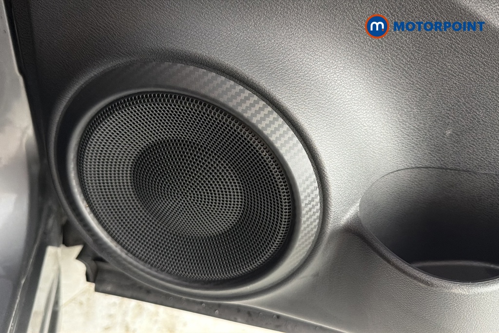 Nissan Juke N-Connecta Automatic Petrol SUV - Stock Number (1655885) - 21st supplementary image