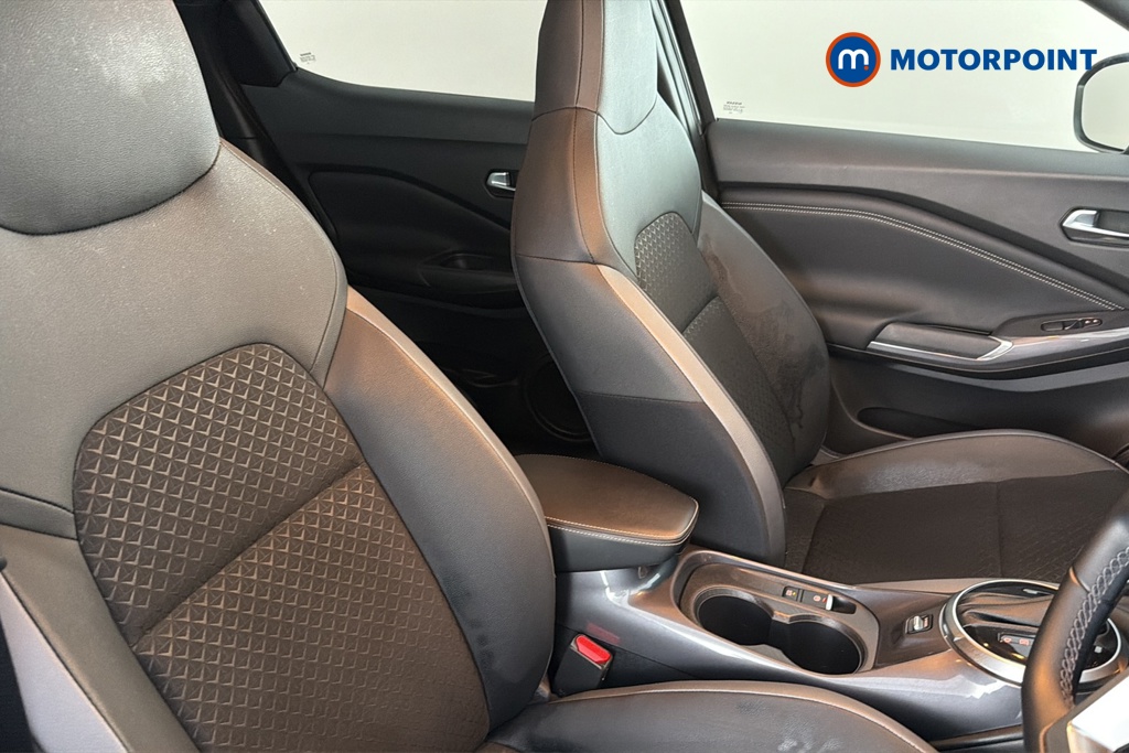 Nissan Juke N-Connecta Automatic Petrol SUV - Stock Number (1655885) - 22nd supplementary image