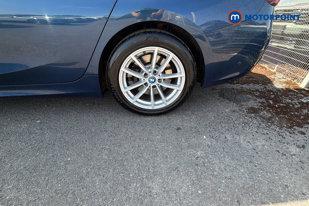 BMW 3 Series Se Pro Automatic Petrol Plug-In Hybrid Estate - Stock Number (1656117) - 39th supplementary image