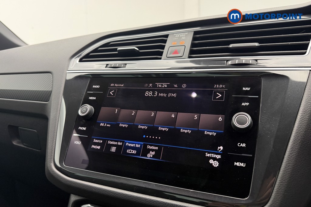 Volkswagen Tiguan R-Line Automatic Petrol SUV - Stock Number (1656178) - 10th supplementary image