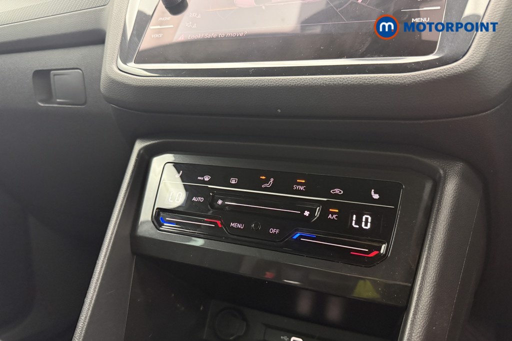 Volkswagen Tiguan R-Line Automatic Petrol SUV - Stock Number (1656178) - 13th supplementary image