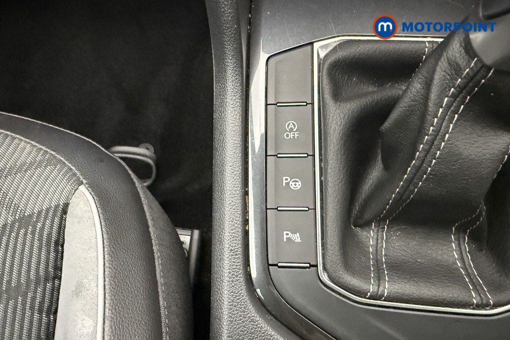 Volkswagen Tiguan R-Line Automatic Petrol SUV - Stock Number (1656178) - 15th supplementary image