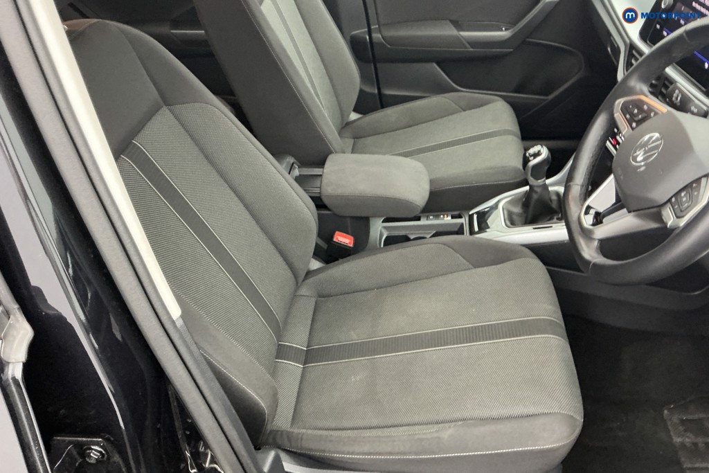 Volkswagen T-Roc Life Manual Petrol SUV - Stock Number (1656247) - 5th supplementary image