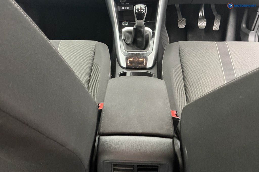 Volkswagen T-Roc Life Manual Petrol SUV - Stock Number (1656247) - 11th supplementary image