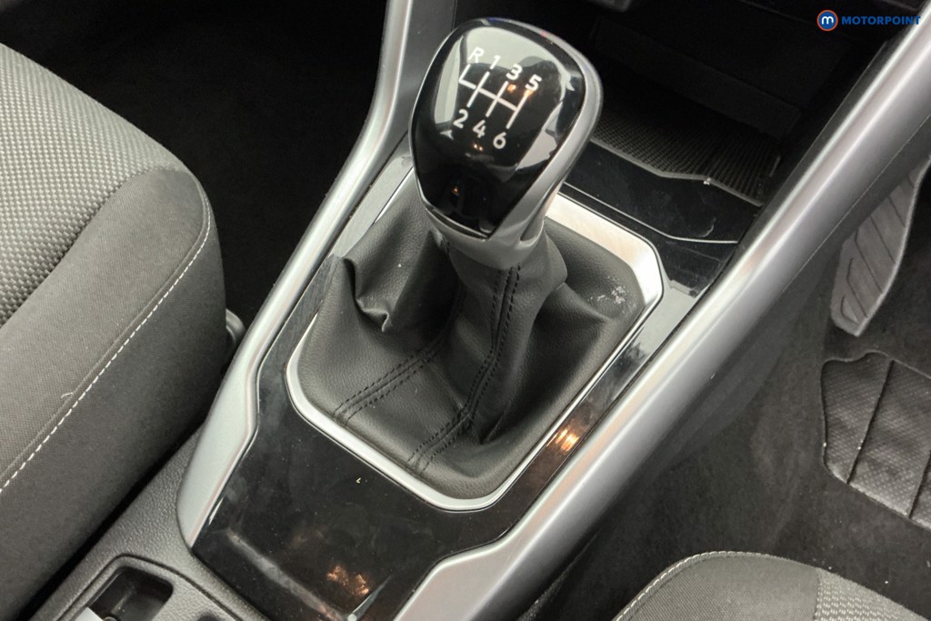 Volkswagen T-Roc Life Manual Petrol SUV - Stock Number (1656247) - 15th supplementary image