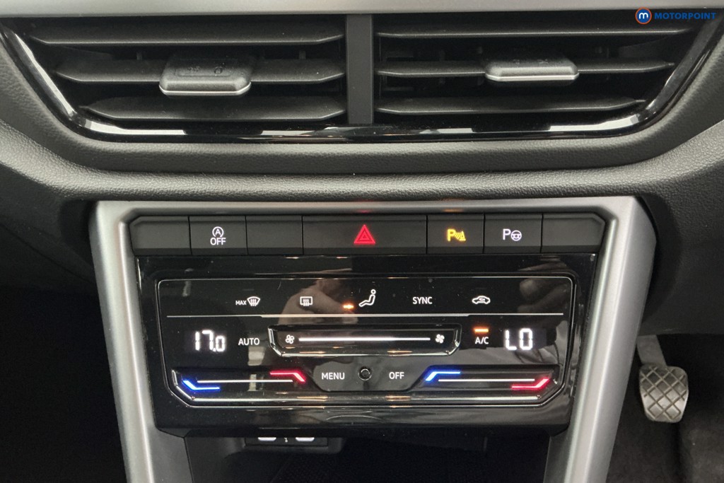 Volkswagen T-Roc Life Manual Petrol SUV - Stock Number (1656247) - 17th supplementary image