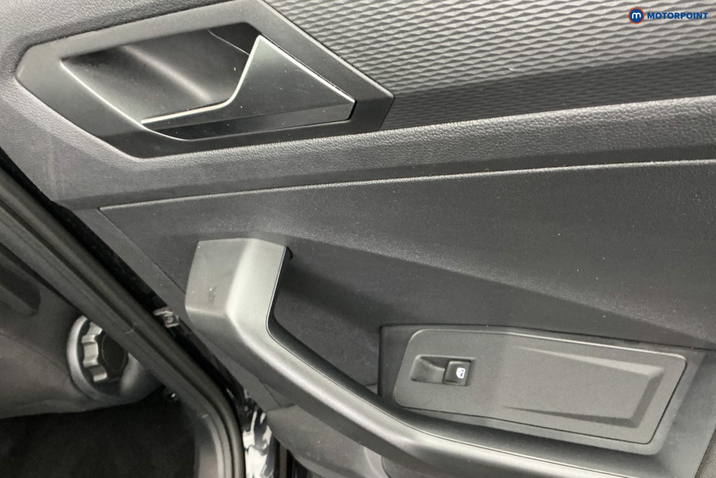 Volkswagen T-Roc Life Manual Petrol SUV - Stock Number (1656247) - 26th supplementary image