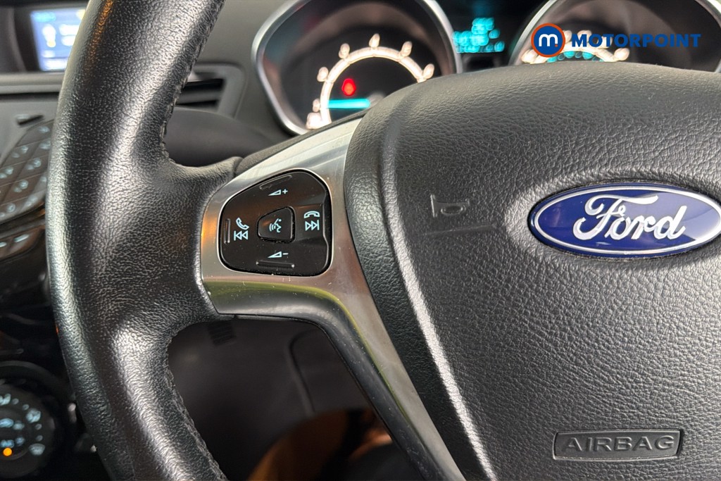 Ford Fiesta Zetec Manual Petrol Hatchback - Stock Number (1657020) - 3rd supplementary image