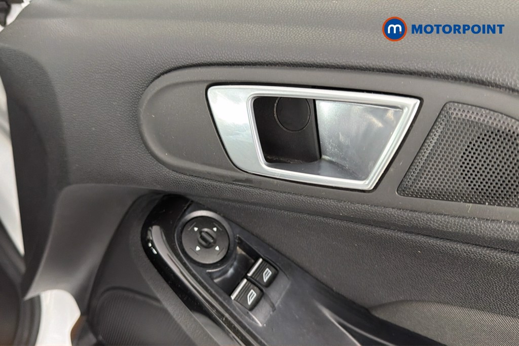 Ford Fiesta Zetec Manual Petrol Hatchback - Stock Number (1657020) - 20th supplementary image