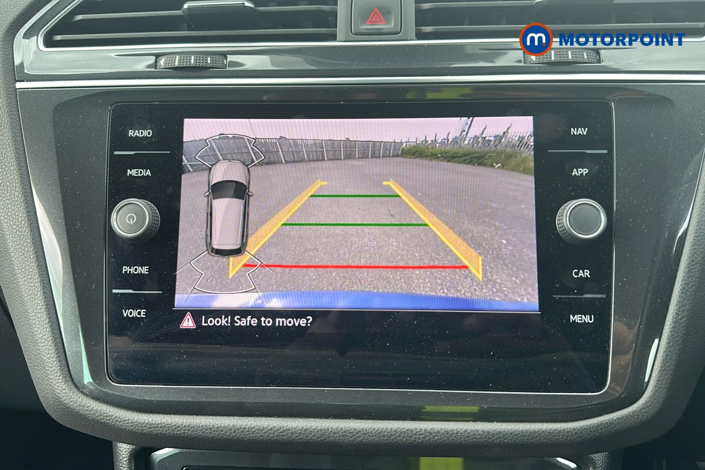 Volkswagen Tiguan R Automatic Petrol SUV - Stock Number (1657343) - 13th supplementary image