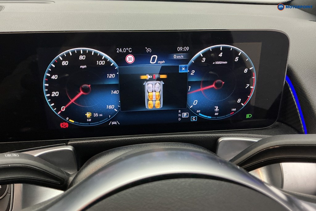 Mercedes-Benz GLB Amg Line Automatic Petrol SUV - Stock Number (1658148) - 7th supplementary image