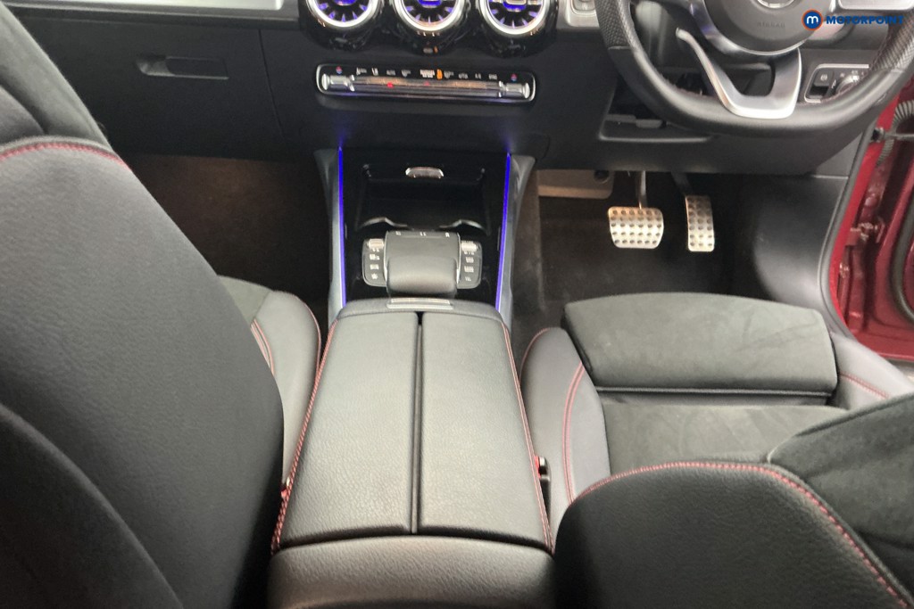 Mercedes-Benz GLB Amg Line Automatic Petrol SUV - Stock Number (1658148) - 11th supplementary image