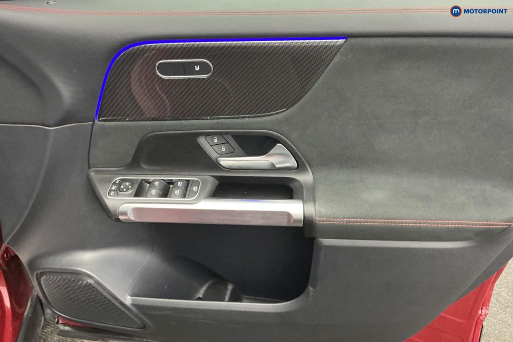 Mercedes-Benz GLB Amg Line Automatic Petrol SUV - Stock Number (1658148) - 24th supplementary image