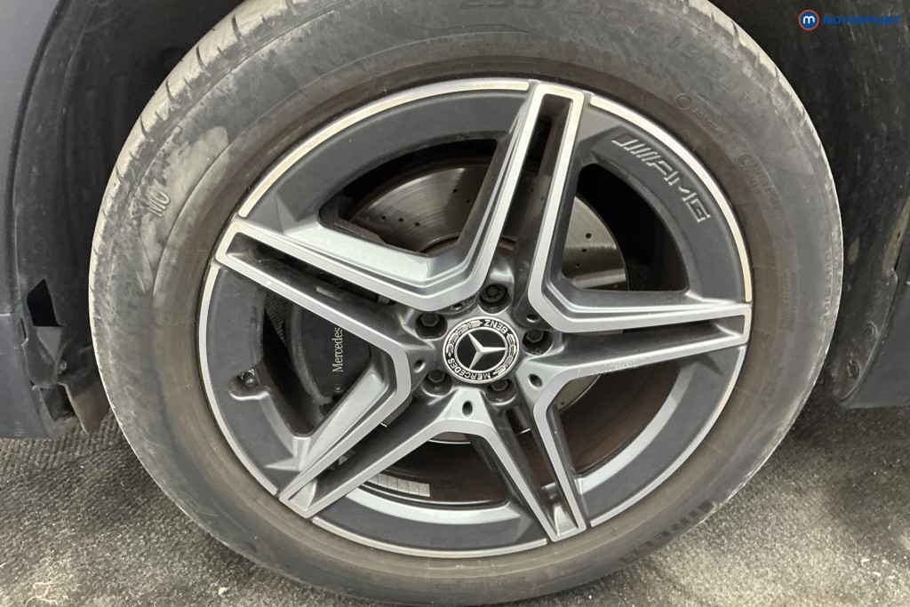 Mercedes-Benz GLB Amg Line Automatic Petrol SUV - Stock Number (1658148) - 35th supplementary image