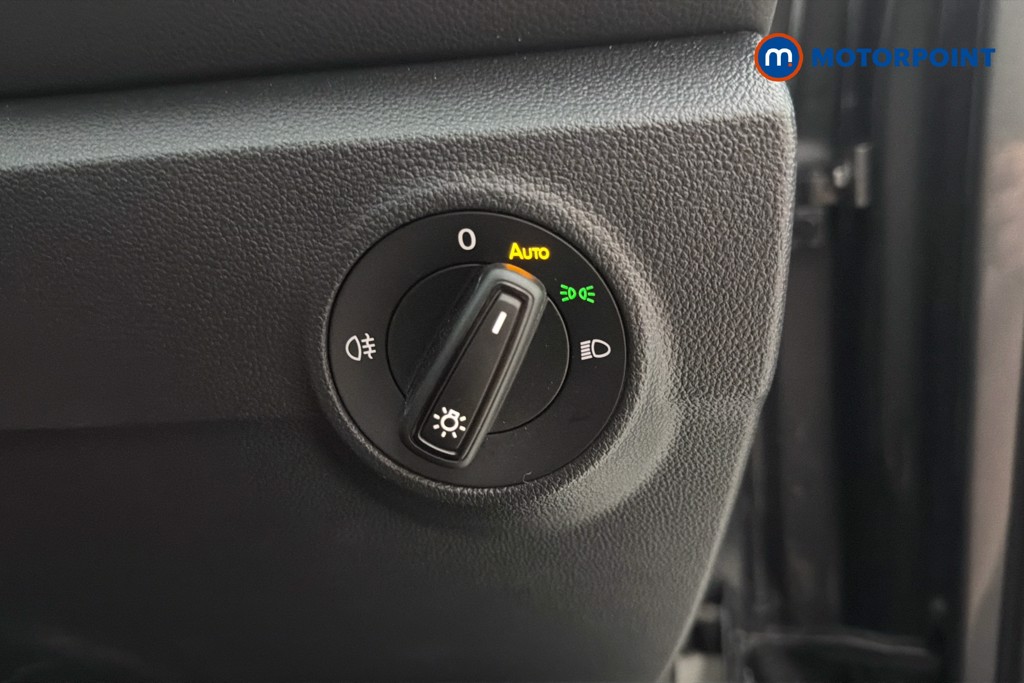 Volkswagen T-Roc Match Manual Petrol SUV - Stock Number (1658278) - 18th supplementary image