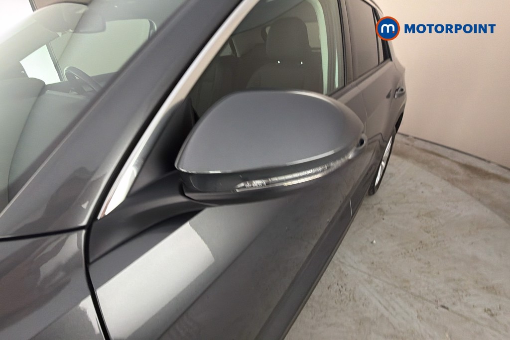 Volkswagen T-Roc Match Manual Petrol SUV - Stock Number (1658278) - 43rd supplementary image