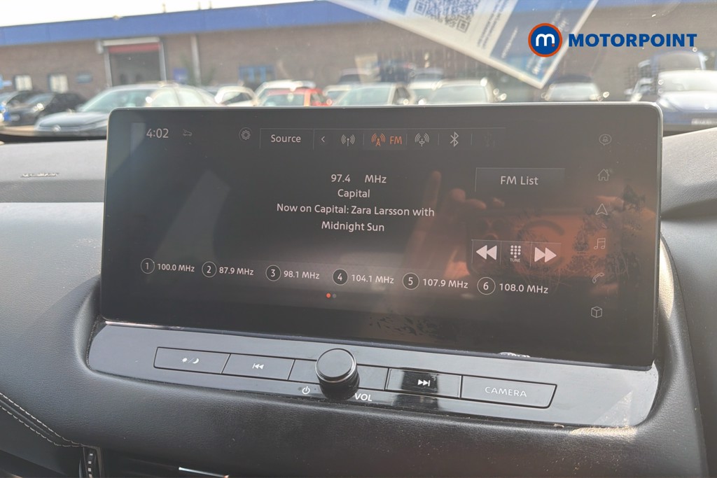 Nissan Qashqai N-Connecta Automatic Petrol-Electric Hybrid SUV - Stock Number (1658479) - 9th supplementary image