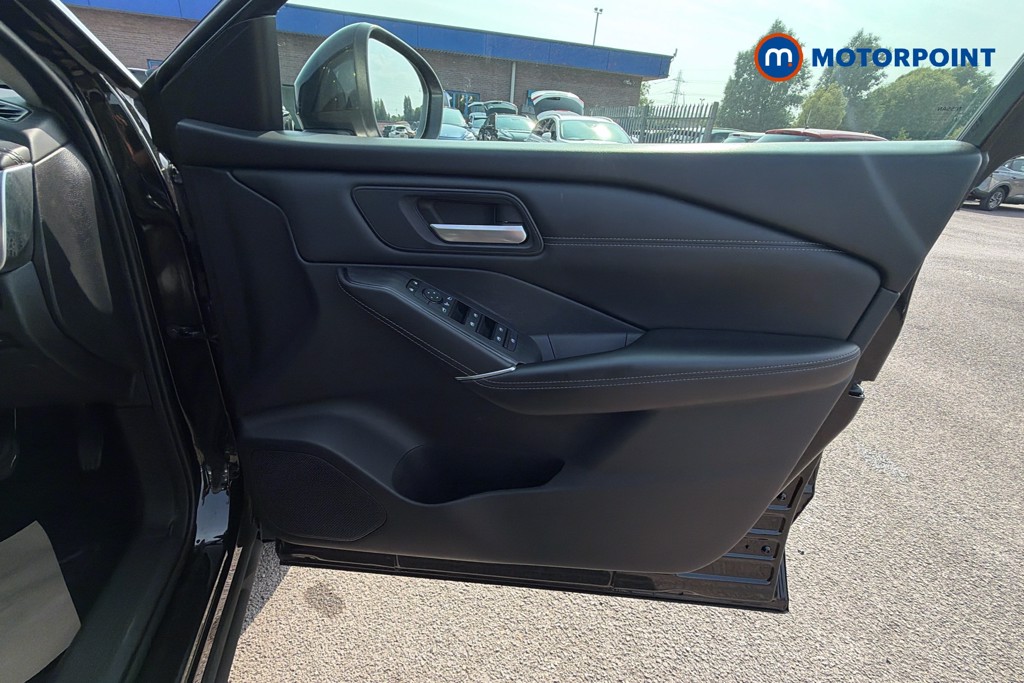 Nissan Qashqai N-Connecta Automatic Petrol-Electric Hybrid SUV - Stock Number (1658479) - 19th supplementary image