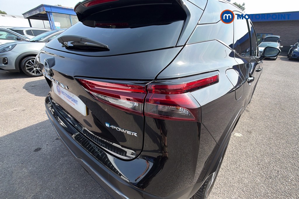 Nissan Qashqai N-Connecta Automatic Petrol-Electric Hybrid SUV - Stock Number (1658479) - 38th supplementary image