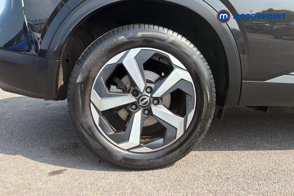Nissan Qashqai N-Connecta Automatic Petrol-Electric Hybrid SUV - Stock Number (1658479) - 49th supplementary image