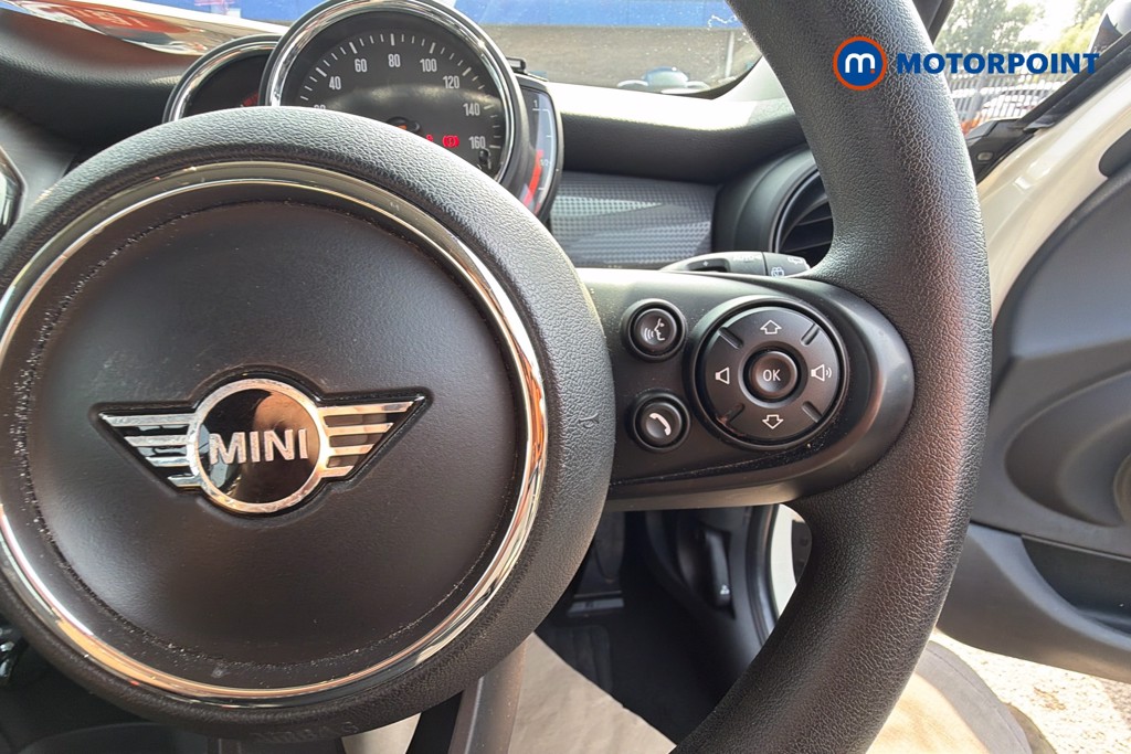 Mini Hatchback Cooper Classic Manual Petrol Hatchback - Stock Number (1658578) - 4th supplementary image