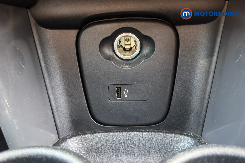 Mini Hatchback Cooper Classic Manual Petrol Hatchback - Stock Number (1658578) - 17th supplementary image