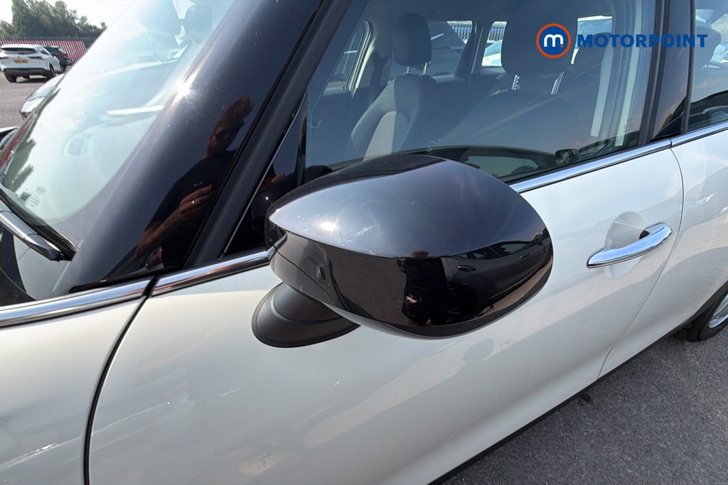 Mini Hatchback Cooper Classic Manual Petrol Hatchback - Stock Number (1658578) - 43rd supplementary image