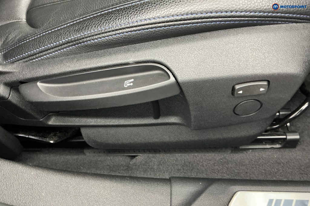 BMW 2 Series M Sport Manual Petrol Saloon - Stock Number (1659485) - 23rd supplementary image