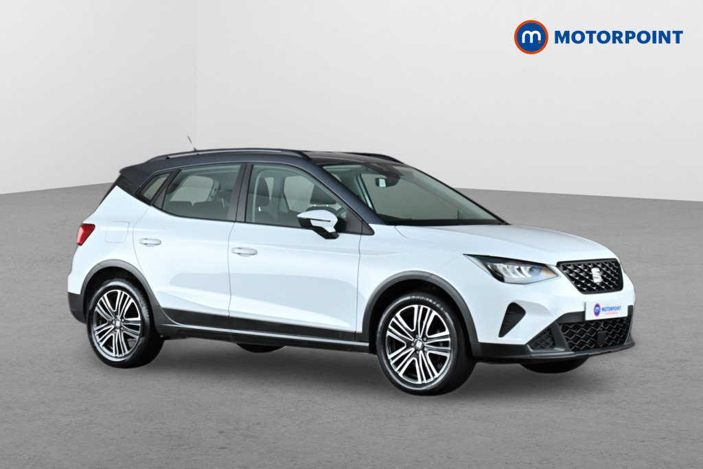 SEAT Arona listing photo