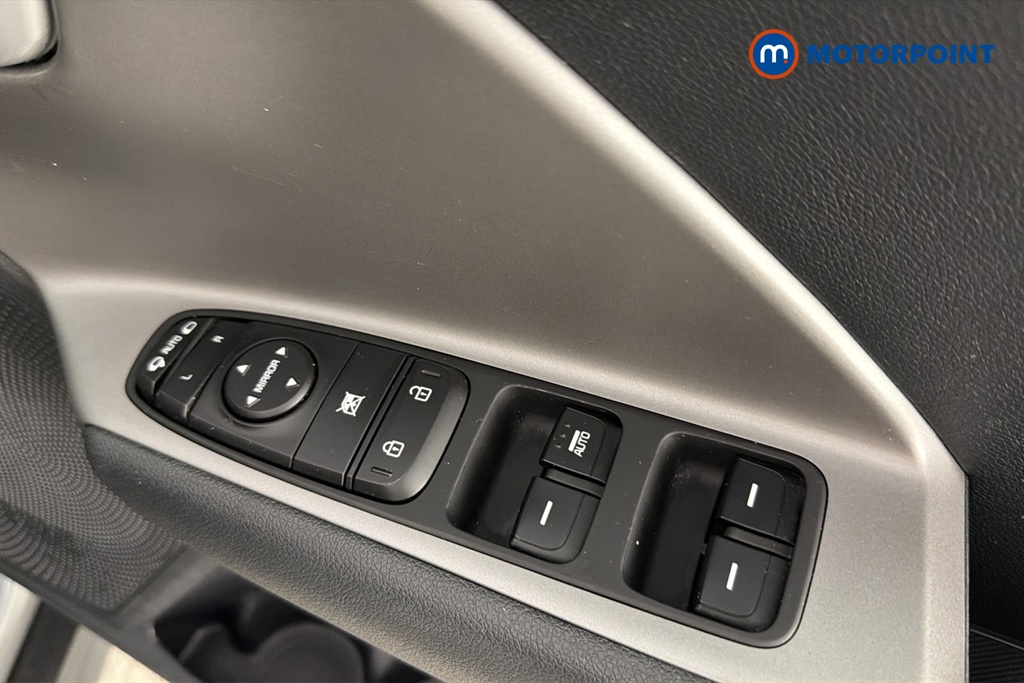 KIA E-Niro Long Range Automatic Electric SUV - Stock Number (1659716) - 19th supplementary image