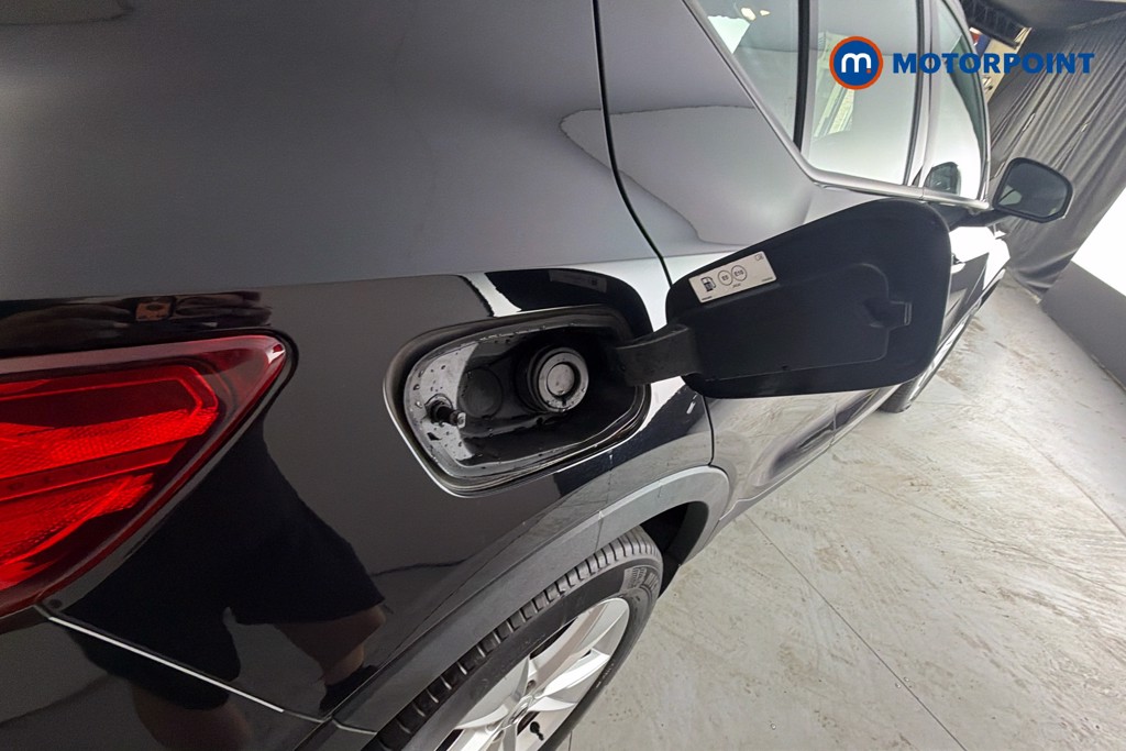 Volvo Xc40 Core Automatic Petrol SUV - Stock Number (1660421) - 41st supplementary image