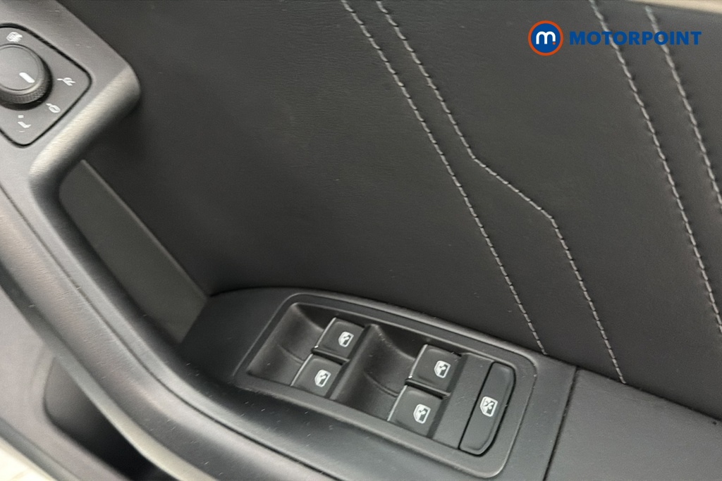 Seat Ateca Xperience Lux Automatic Petrol SUV - Stock Number (1660848) - 19th supplementary image