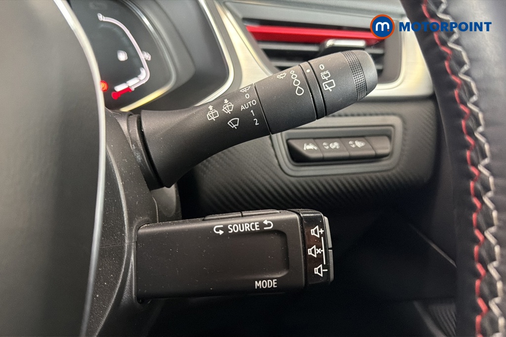 Renault Captur R.S. Line Automatic Petrol-Electric Hybrid SUV - Stock Number (1661082) - 6th supplementary image