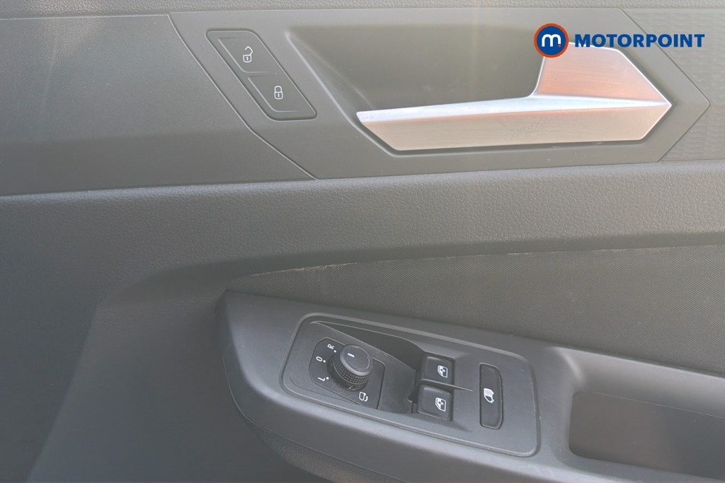 Ford Transit Connect Limited Automatic Petrol Plug-In Hybrid Panel Van - Stock Number (1661338) - 42nd supplementary image