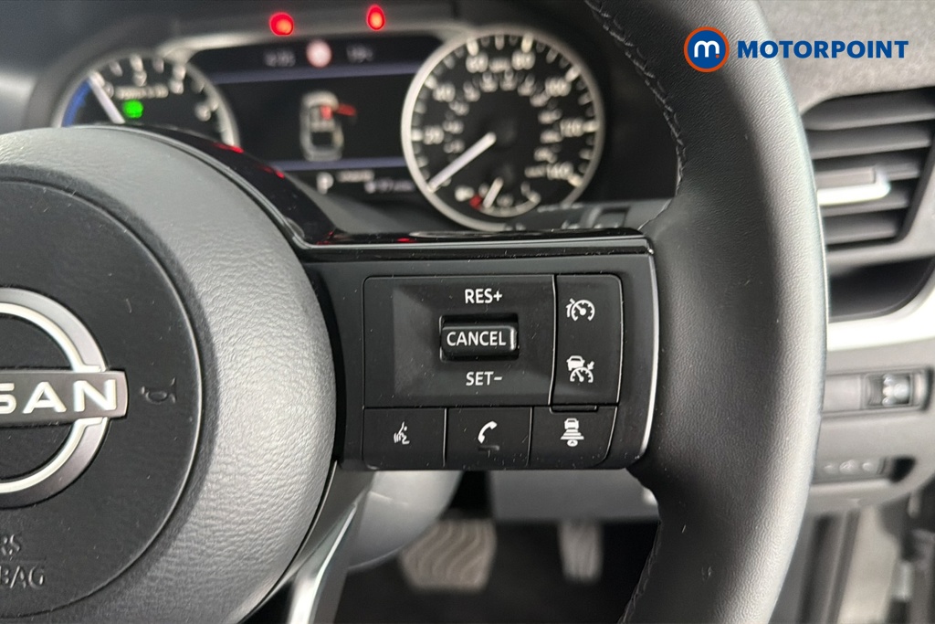 Nissan Qashqai Acenta Premium Automatic Petrol-Electric Hybrid SUV - Stock Number (1661854) - 3rd supplementary image