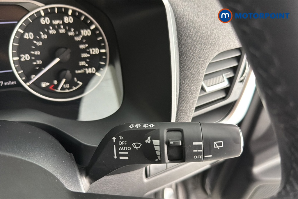 Nissan Qashqai Acenta Premium Automatic Petrol-Electric Hybrid SUV - Stock Number (1661854) - 6th supplementary image