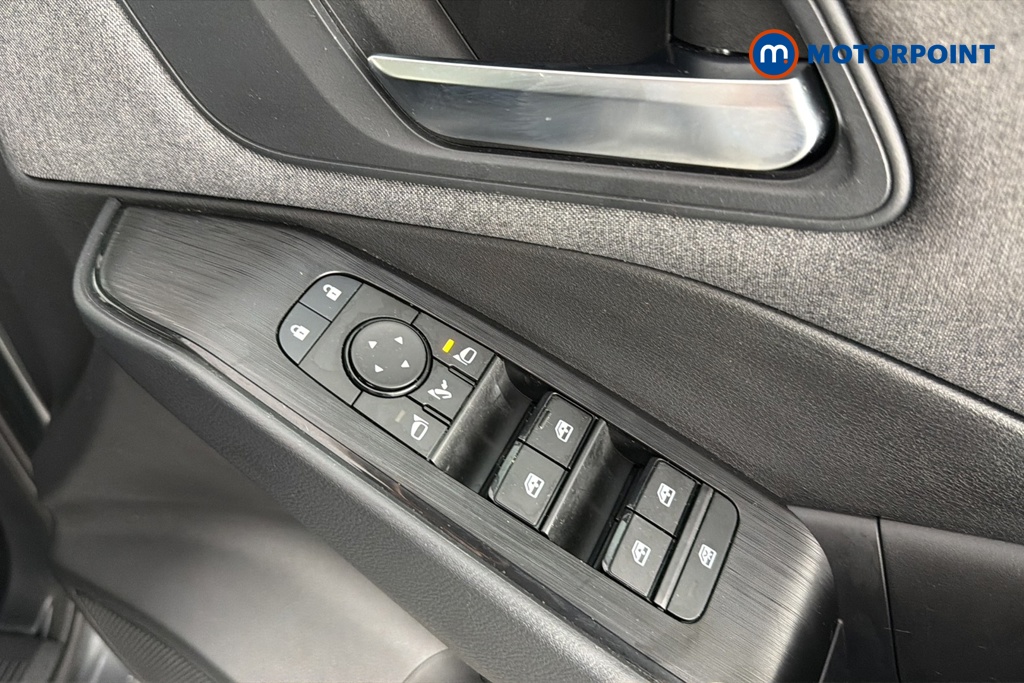 Nissan Qashqai Acenta Premium Automatic Petrol-Electric Hybrid SUV - Stock Number (1661854) - 19th supplementary image