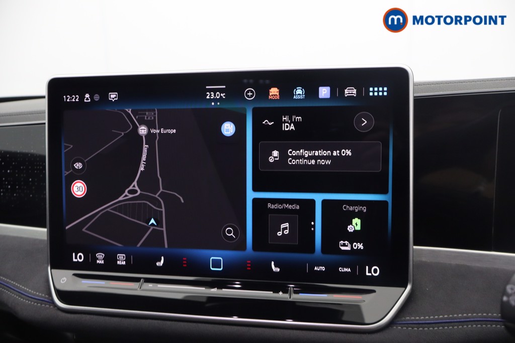 Volkswagen Passat R-Line Automatic Petrol Plug-In Hybrid Estate - Stock Number (1661972) - 2nd supplementary image