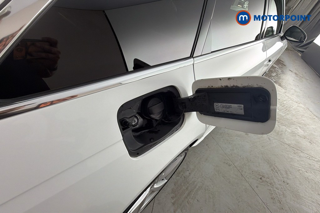 Audi A4 S Line Automatic Petrol Estate - Stock Number (1662056) - 41st supplementary image