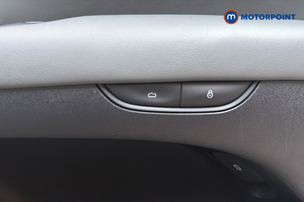 Mg Motor Uk IM5 Standard Range Automatic Electric Hatchback - Stock Number (1662059) - 42nd supplementary image